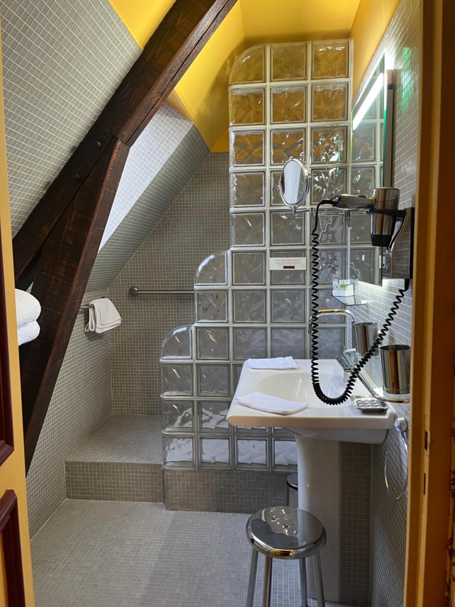 Auberge Du Val Au Cesne Saint-Clair-sur-les-Monts Eksteriør bilde